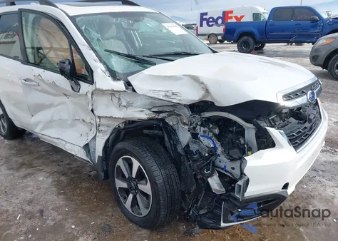 2018 Subaru Forester 2.5I Premium из США, поврежденный, VIN JF2SJAGCXJH506886